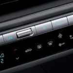 Dual-zone Full Automatic Air Conditioning