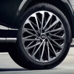 21-inch alloy wheels